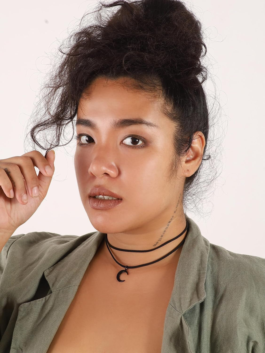 Layered Crescent Moon Choker - Black